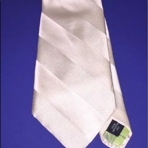 NWT London 100% silk ivory silk strip luxury tie